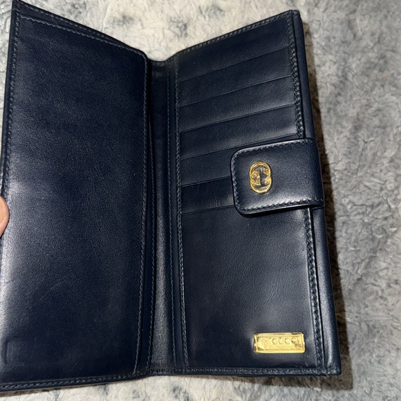 Women’s or Men's Gucci monogram Denim long Wallet! Preloved but 9-10 condition. - Picture 8 of 17